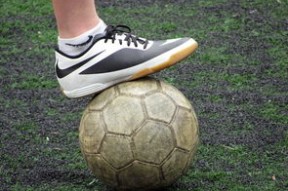 瓜迪奥拉的战术哲学：无锋阵与控球的极致演绎，瓜迪奥拉谈引进前锋