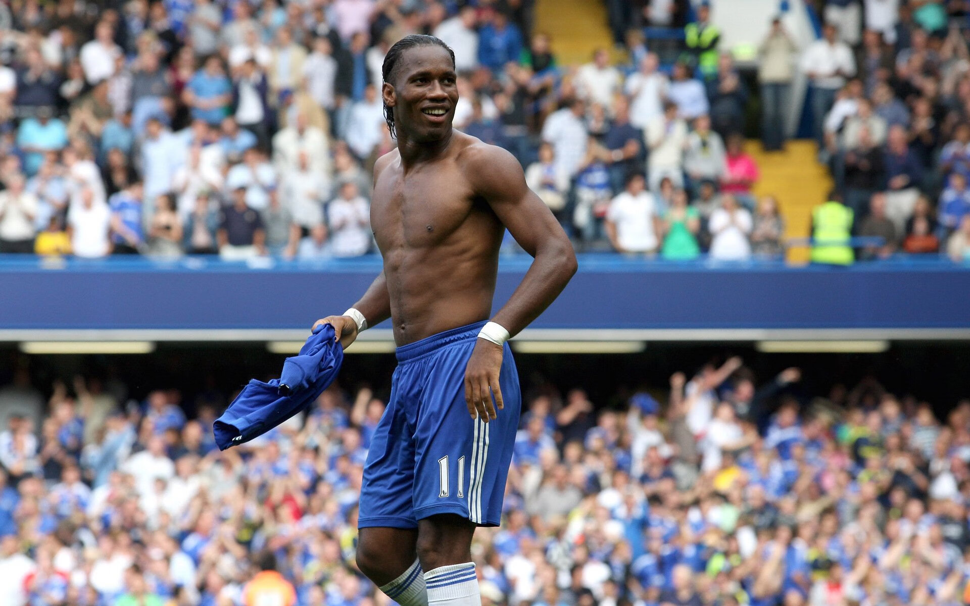 “伊万·戈梅斯的快速反击与全场调度，成为美洲狮队战术进攻的新标准”