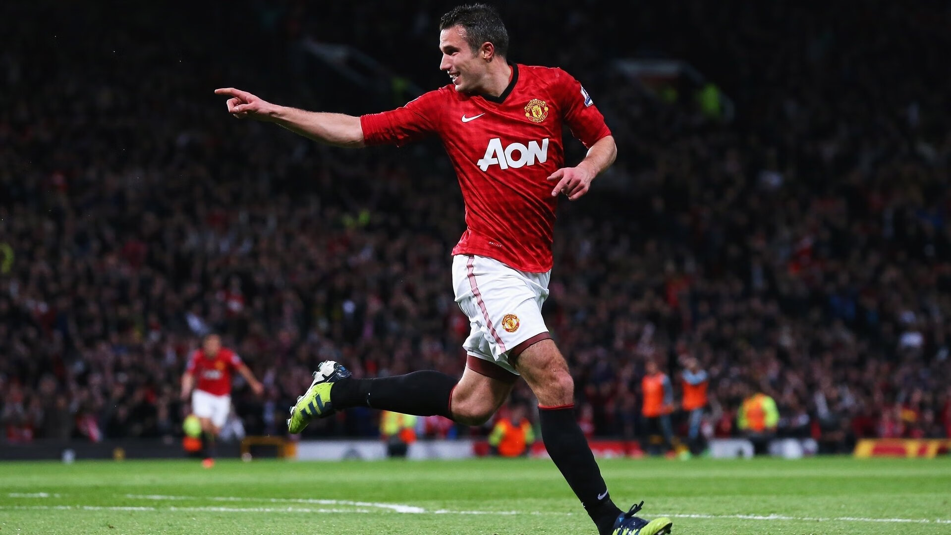 滕哈格走后首胜，勒沃库森9人拼搏取胜，勒沃库森著名球员